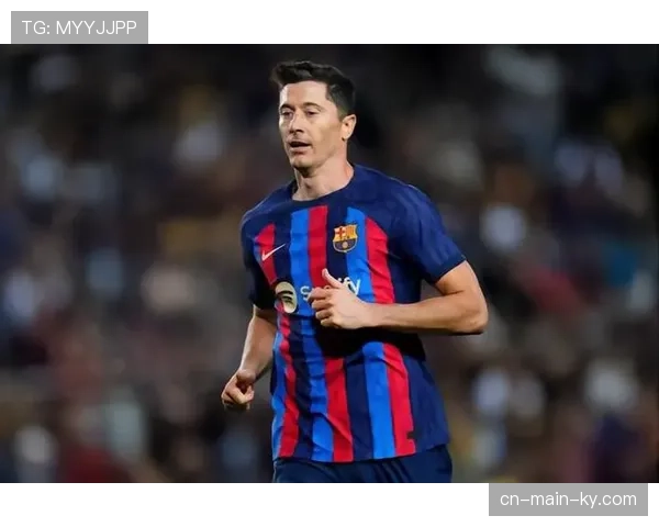 巴萨客场4比2险胜布拉格斯拉维亚 莱万自我救赎锁定胜局 巴萨客场4比2险胜布拉格斯拉维亚 莱万自我救赎锁定胜局